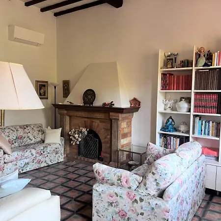 Casa Femi